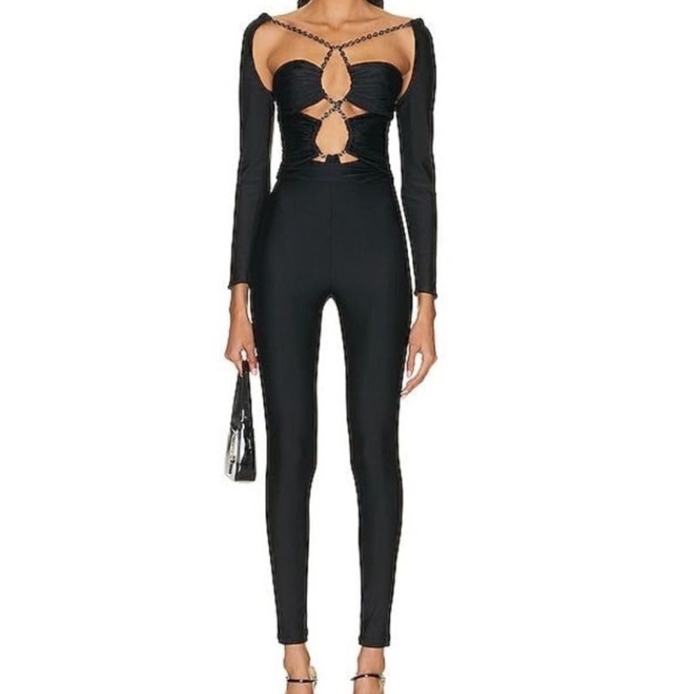 Dundas Holly Jumpsuit no sleeves on this style
HH11